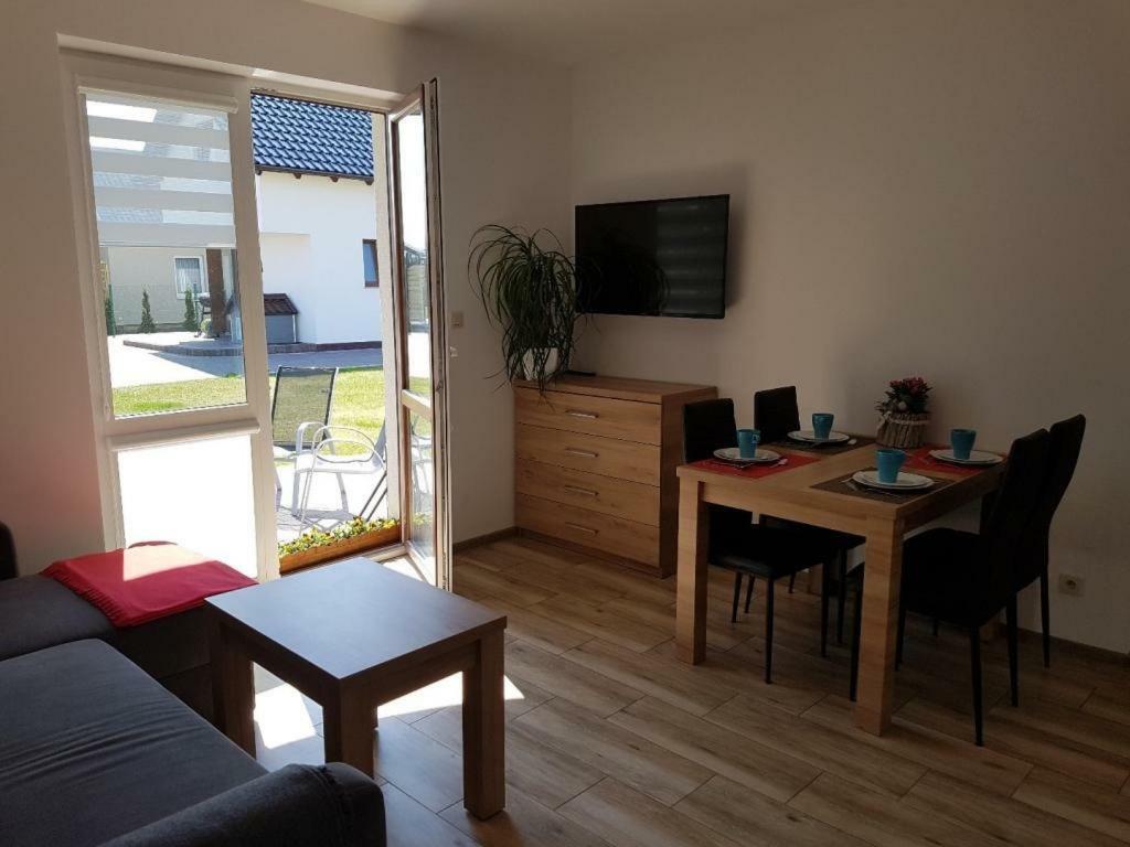 Apartamenty Bursztynowe Debki Luaran gambar